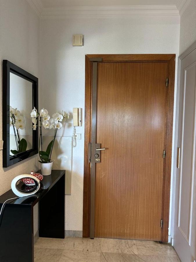 Bel Appartement Avec Vue Mer Villeneuve-Loubet Esterno foto